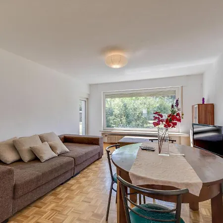 Apartmán Charming In Fuldabrueck With Garden Fuldabruck