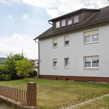 Charming In Fuldabrueck With Garden Apartmán *