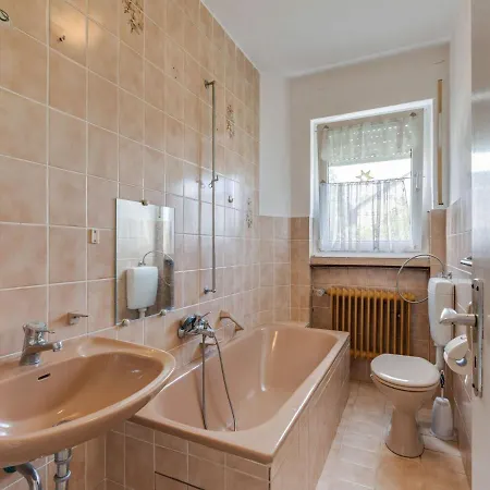 Charming In Fuldabrueck With Garden *